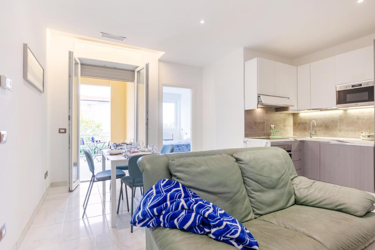Seaside Flat With Swimming Pool And Private Parking Calambrone Exterior foto